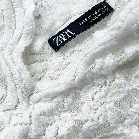 ZARA Ivory Lace Scalloped V-Neck Crop Top | Size Small - Picture 3 of 5